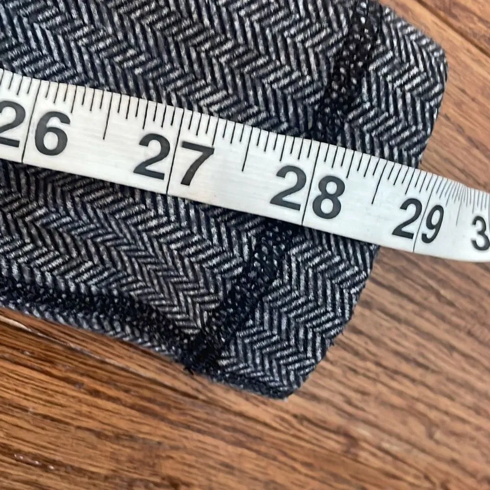 Lululemon  houndstooth black piping low rise legging - Image 3