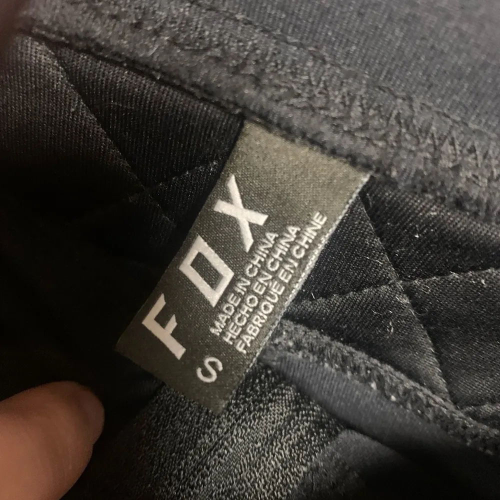 Women’s Black Fox Racing Quilted Front Zip Leggings - Image 3