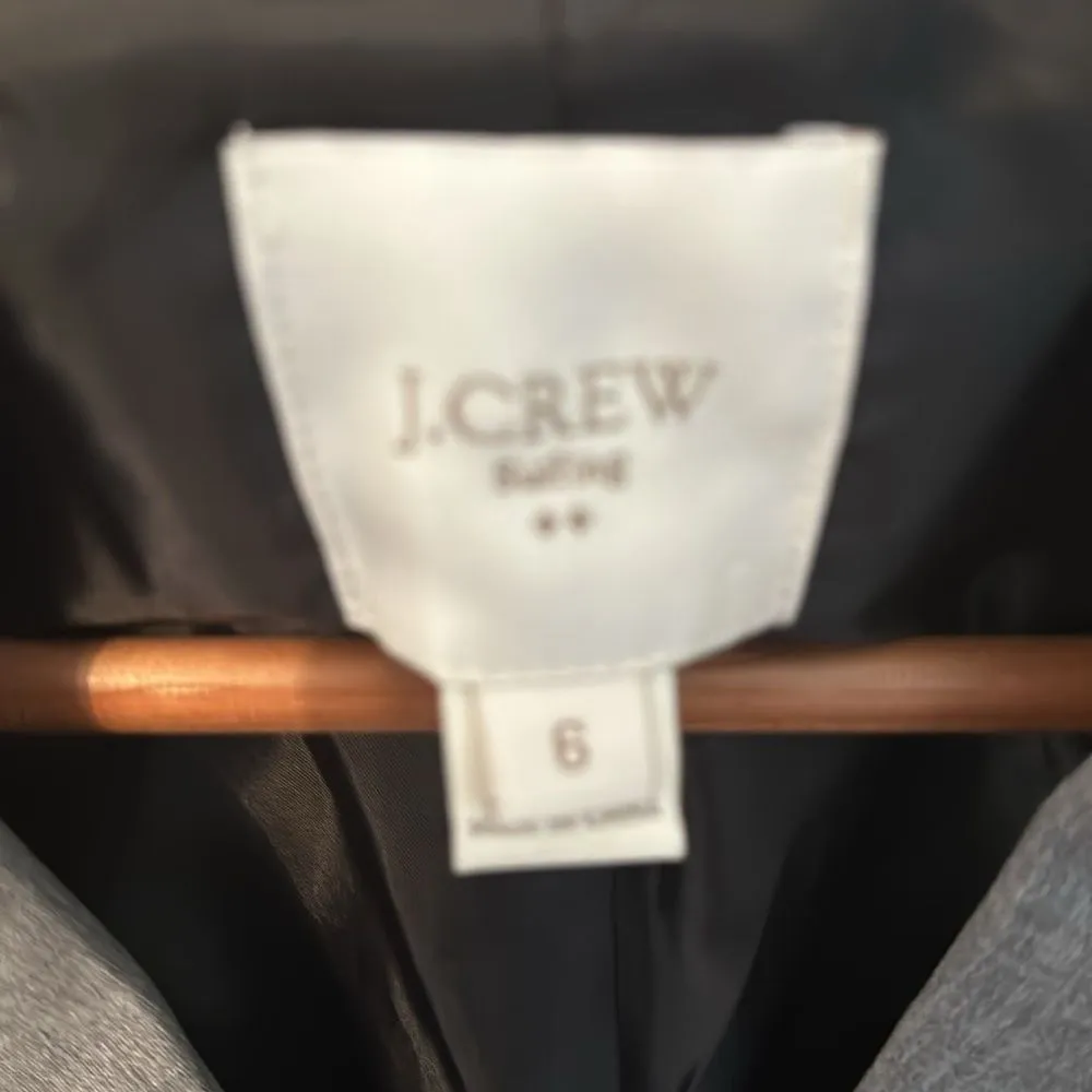 J crew Suiting blazer in lightweight wool, Size 6 - Image 4