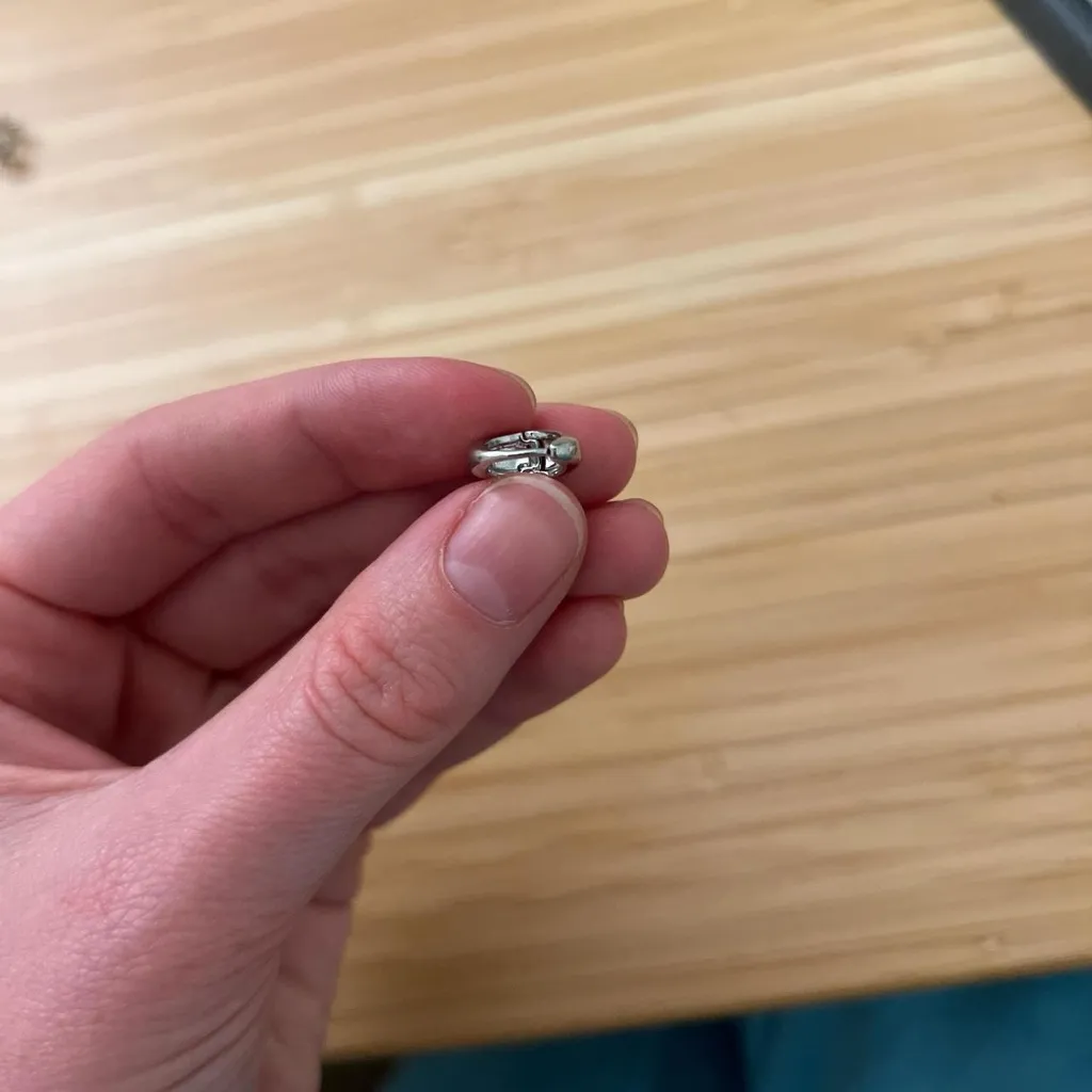 White Gold Plated Silver Hoop Earrings - Image 4