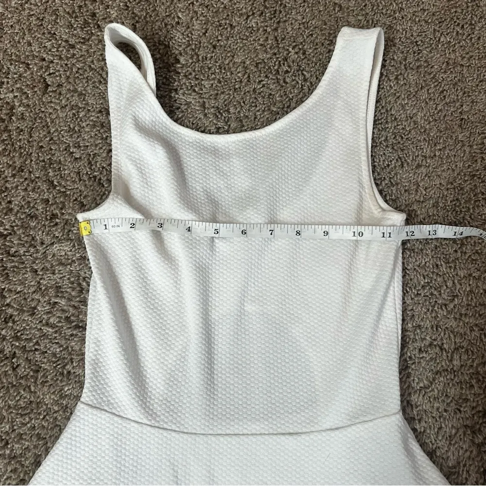 H&M brand DIVIDED dress in textured white with open back size 2 - Image 5