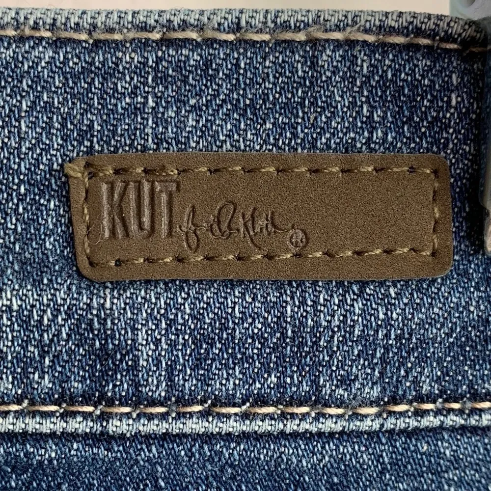 Kut From The Kloth Medium Wash Natalie Bermuda Shorts - Image 9