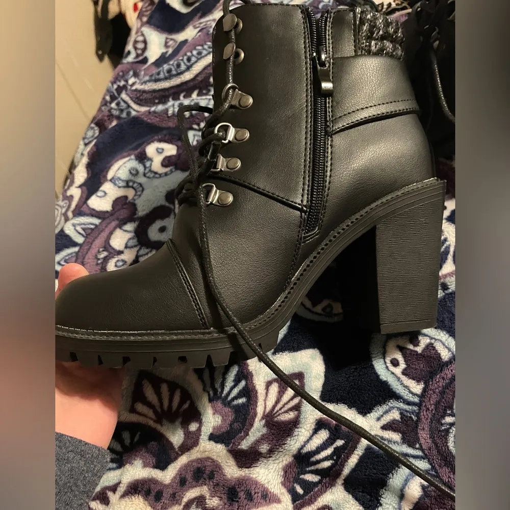 Torrid Black Lace Up Combat Chunky Heal Boots No Box Size 8.5 Wide - Image 8