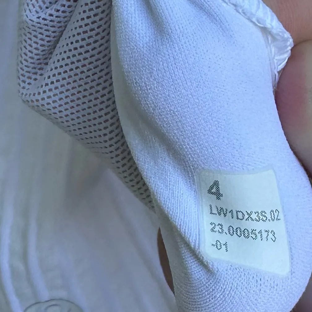 Lululemon ribbed tank - Image 2