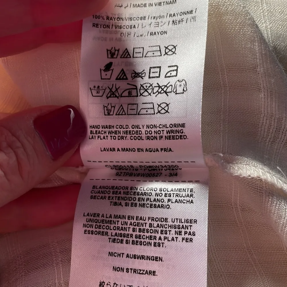 Cream 3 Front Button Pullover Short Sleeve Sheer Blouse Longer in Back S - Image 8