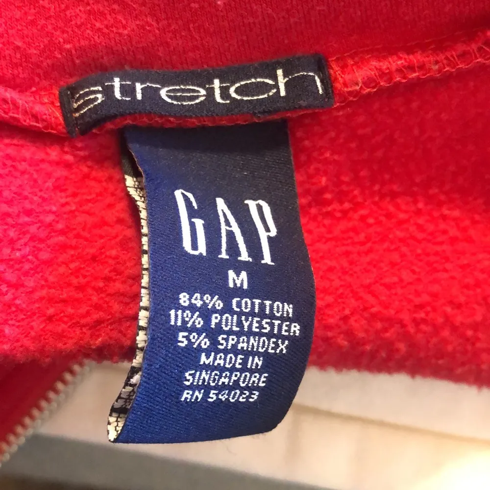 GAP full zip sweatshirt, size medium - Image 5