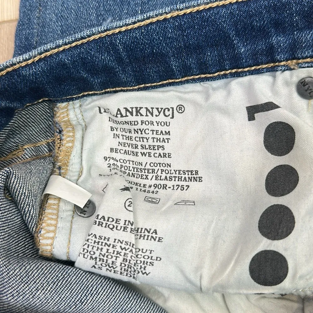 Blank NYC high rise tapered embroidered pom pom jeans size 24 - Image 5