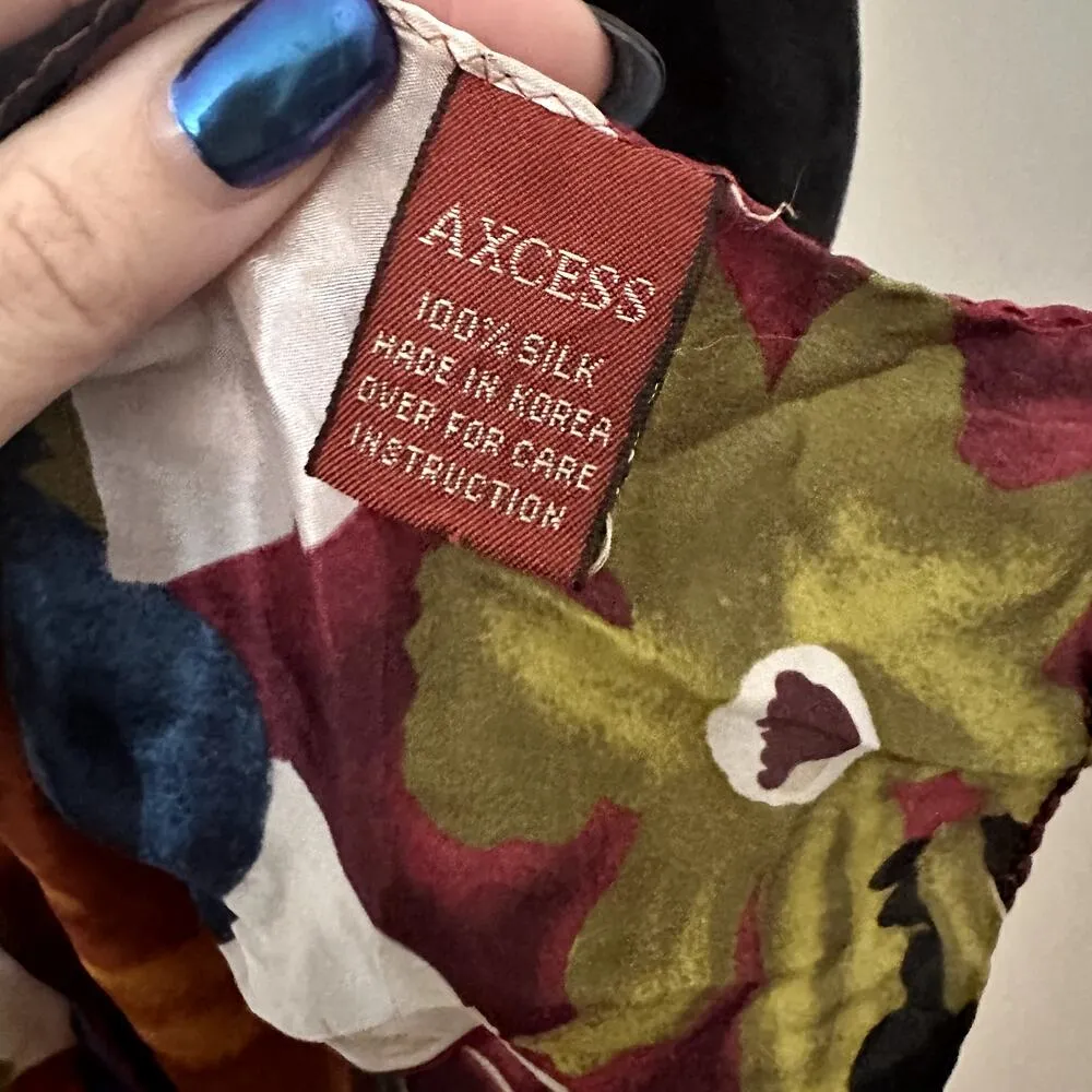 Axcess Floral Silk Scarf - Image 5