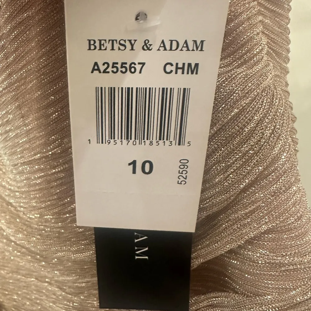 Betsy & Adam Crinkle Off‑Shoulder Gown Champagne Size 10 NWT Ruched Formal Maxi - Image 9