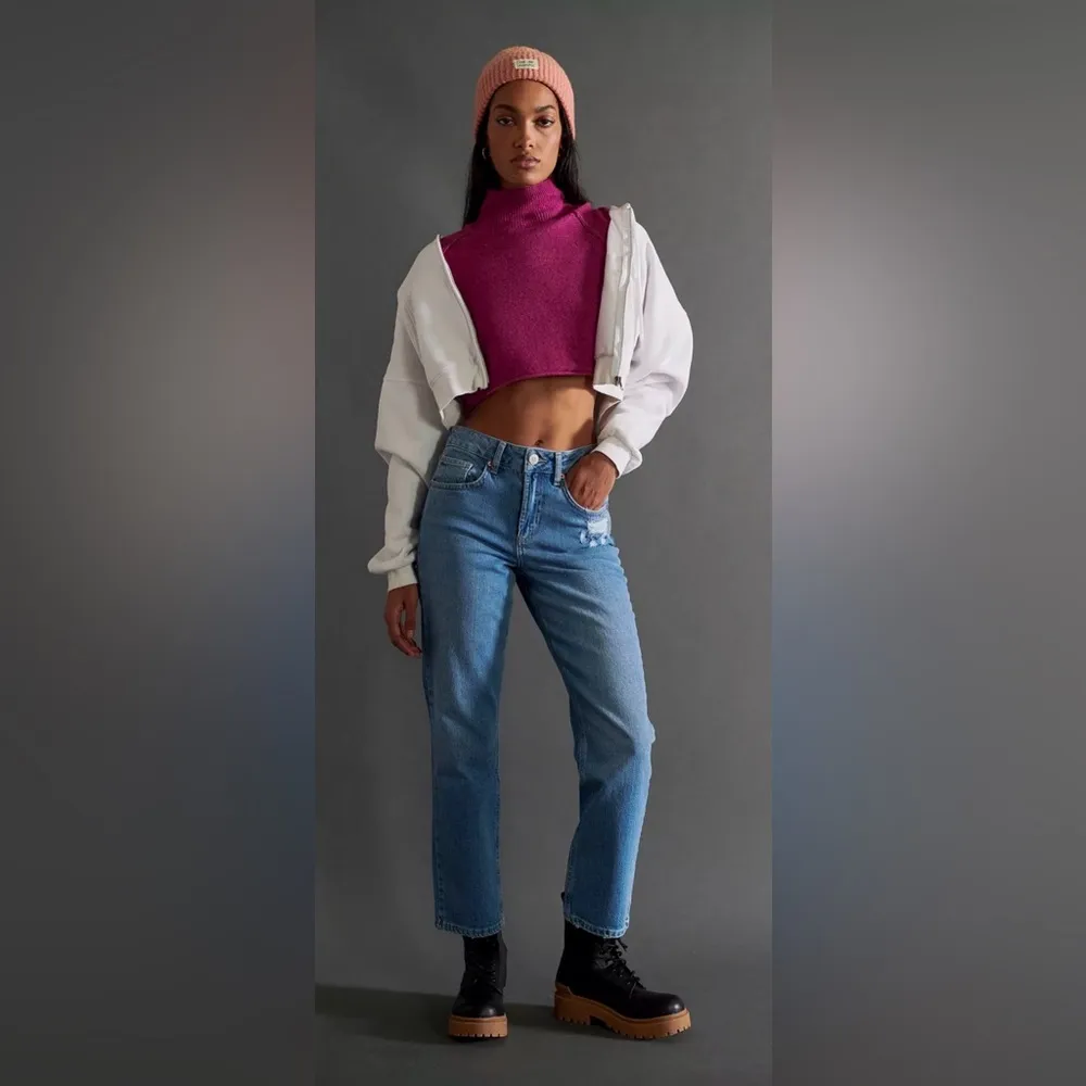 Urban Outfitters BDG High-Waisted Skinny Straight Jeans – Size 28 - Image 6