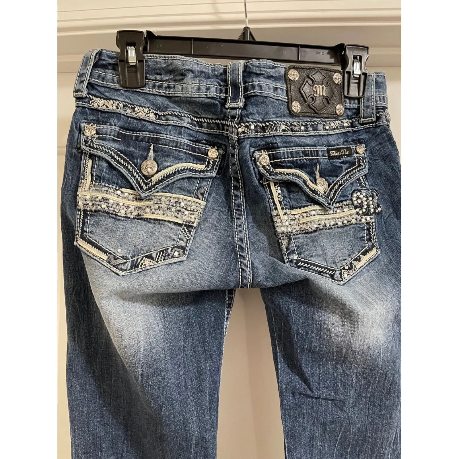 Miss Me Jeans Womens Bootcut Embellished Denim Blue Distressed Size 28 JE8027BX - Image 4