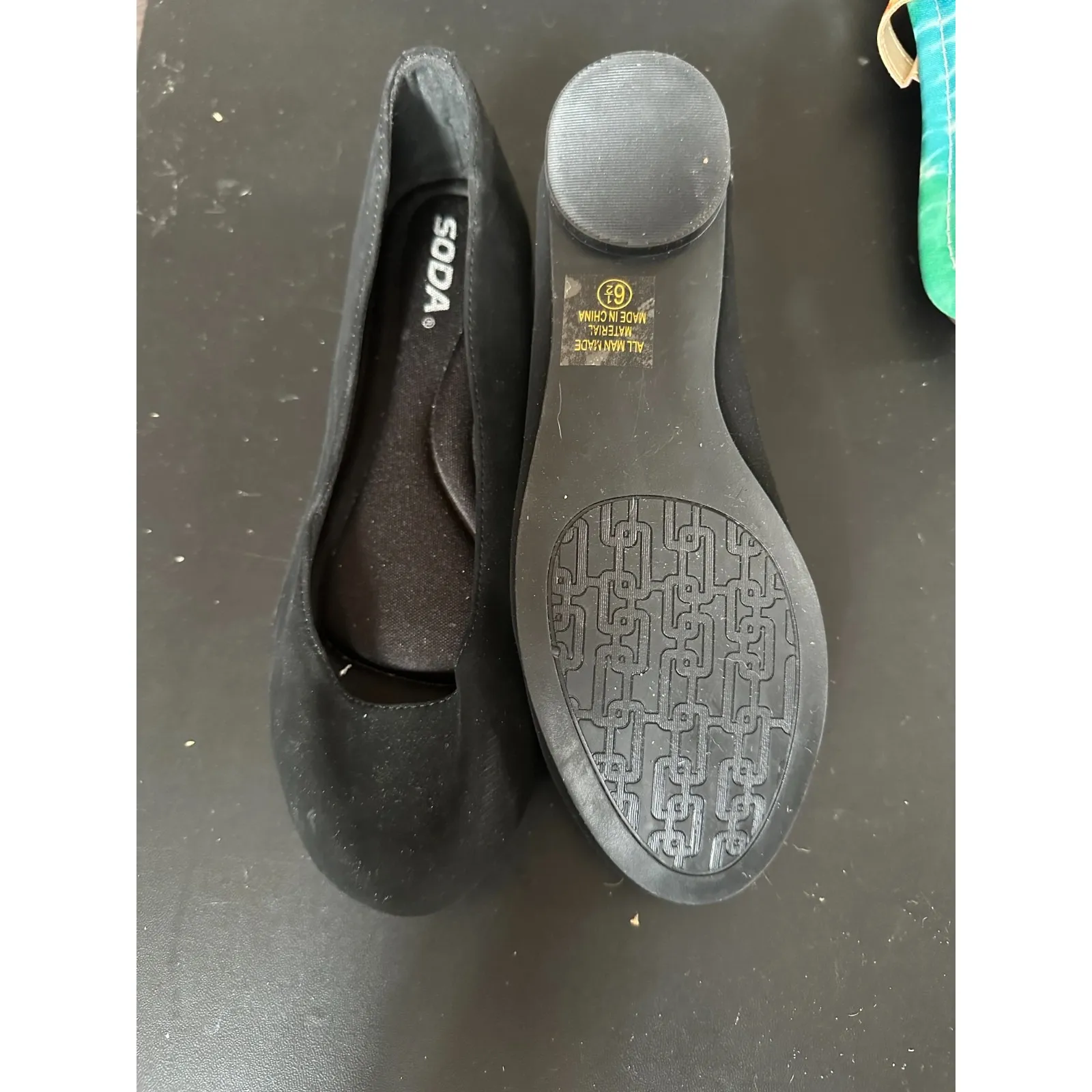 Soda  Black Flats in 6 NWOB - Image 2
