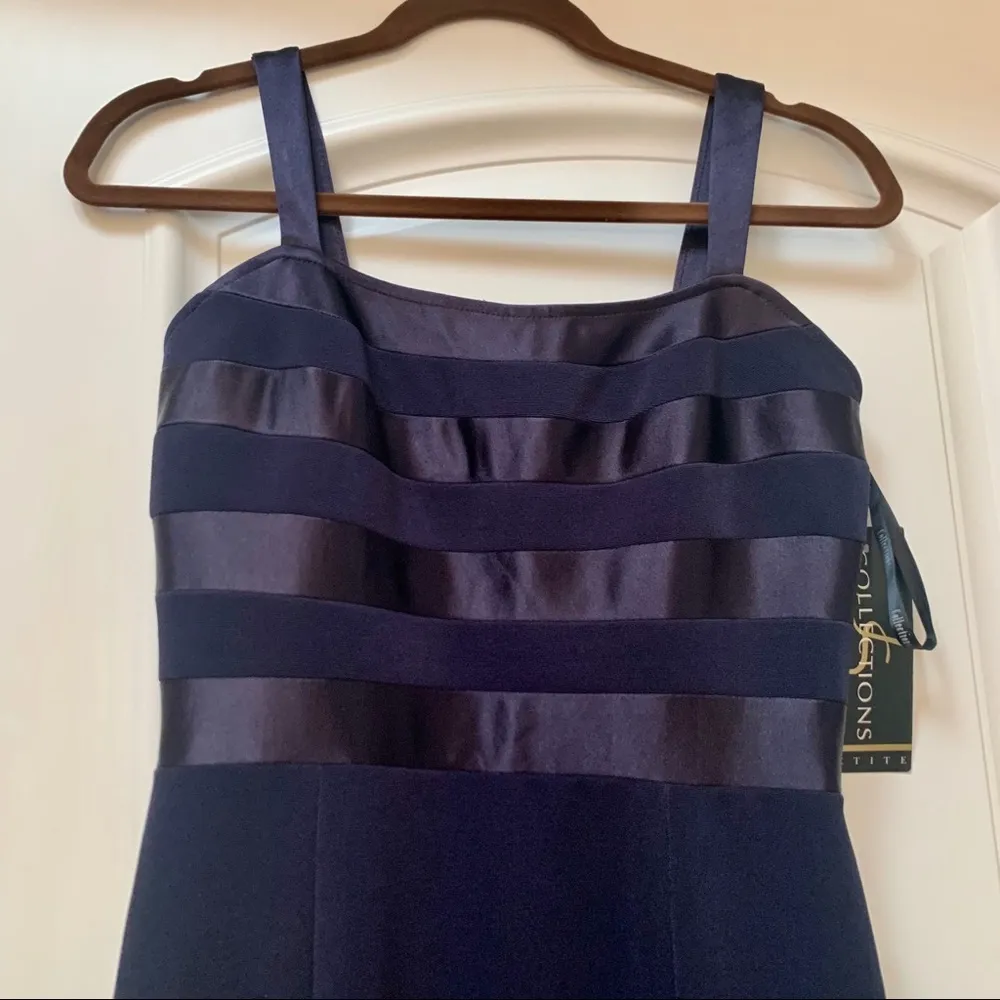 🆕 JS Collections | Navy Blue Formal Gown Slit 6 - Image 2