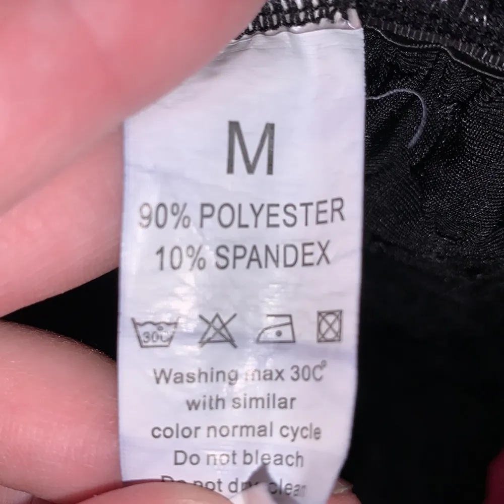 Black better butt lifting athletic spandex leggings - Image 5