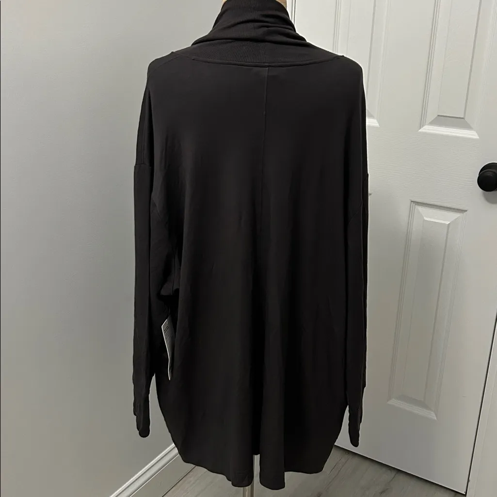 Athleta Pranayama Restore Wrap Truffle - Image 4