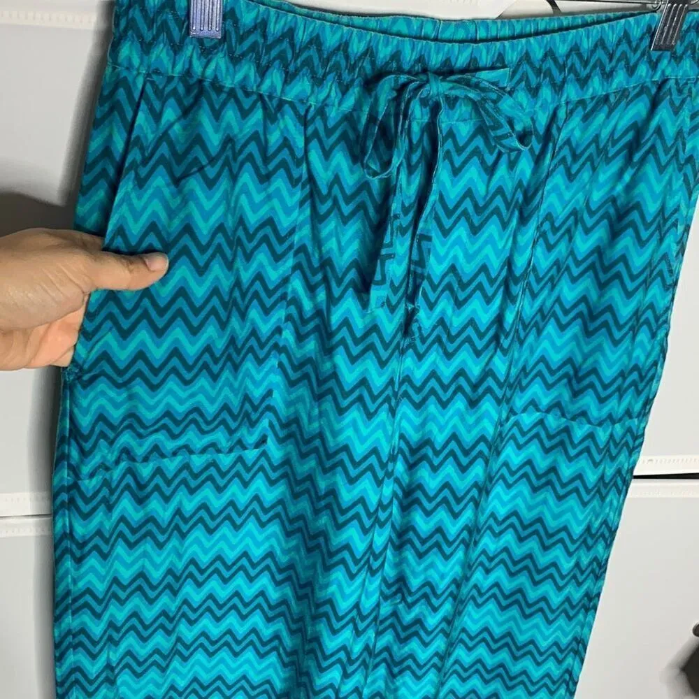 Zara Blue Green Geometric Palazzo Print Pull On pants Size Medium - Image 6