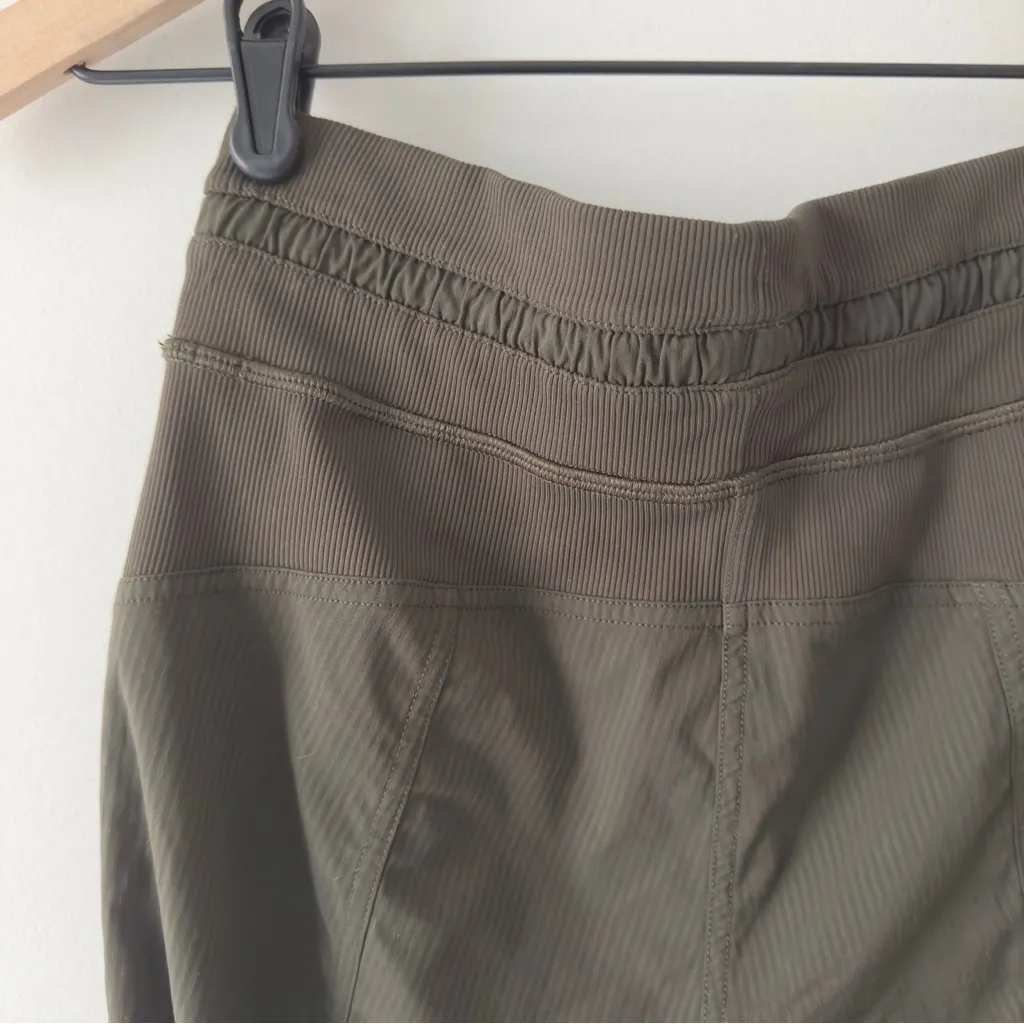 Lululemon Dance Studio Crop *25" in Dark Olive Stretch Cropped Pockets Athletic - Image 9