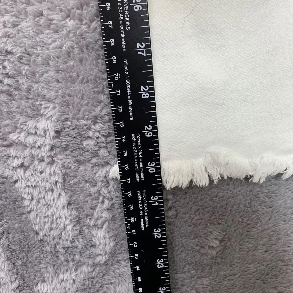 YMI Women’s White Flare Jeans Size 5/27 Distressed Raw Hem Stretch Denim - Image 4