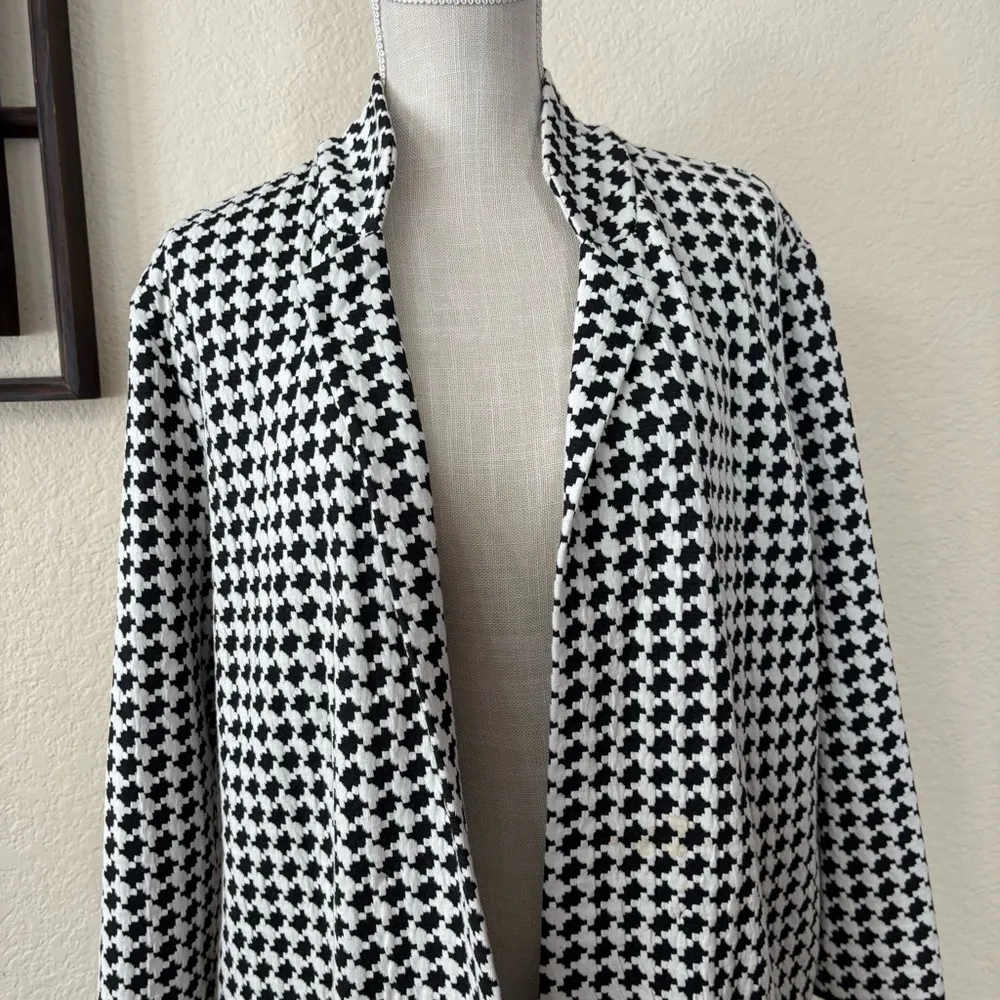 Philosophy houndstooth pattern Sweater cardigan jacket size Medium - Image 2