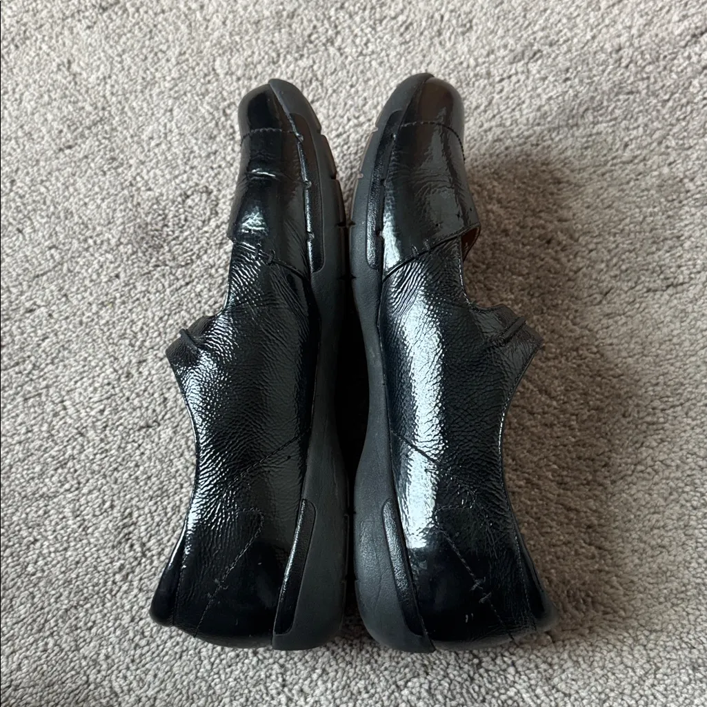 Clarks Artisan Unstructured Black Shiny Mary Jane Shoes SIZE 9M - Image 9