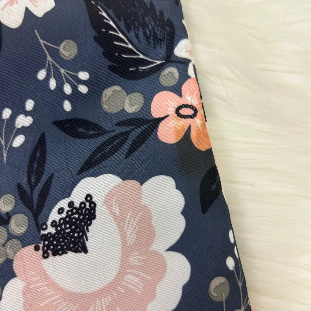 Sarah Wells Pump Wet/Dry Bag w/Staging Mat in Floral OS Blue - Image 5