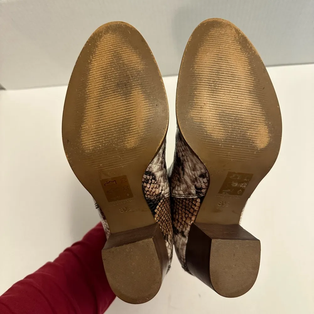 Madewell The Regan Boot in Snake Embossed Leather Ankle Boot  (AA184) Size 8.5 - Image 12