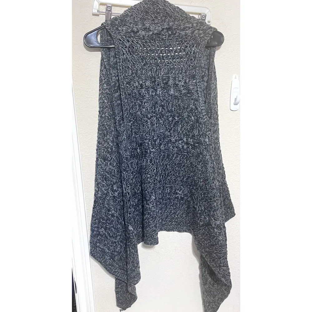 Maurices Cardigan Sweater Vest Dark Green Crochet sz S Duster Open Knit - Image 7