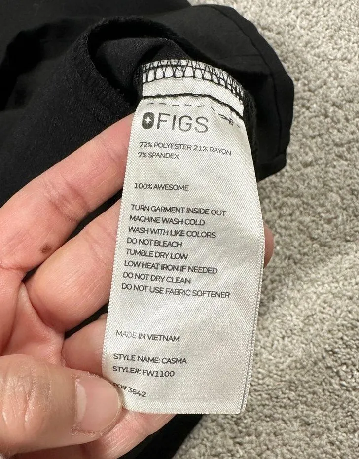 Figs Women’s Casma Three-Pocket Scrub Top Shortsleeve in Black Size L - Image 10