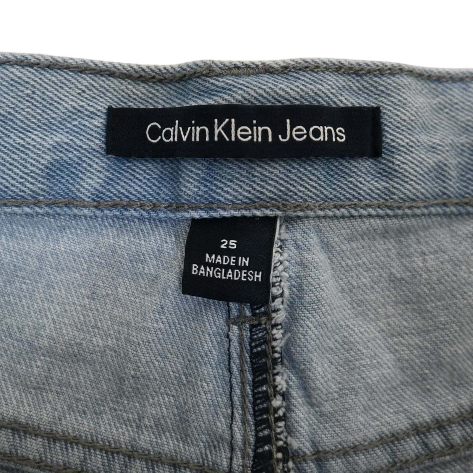 Calvin Klein Jeans Womens 25 Button Fly High Rise Jean Shorts - Image 8