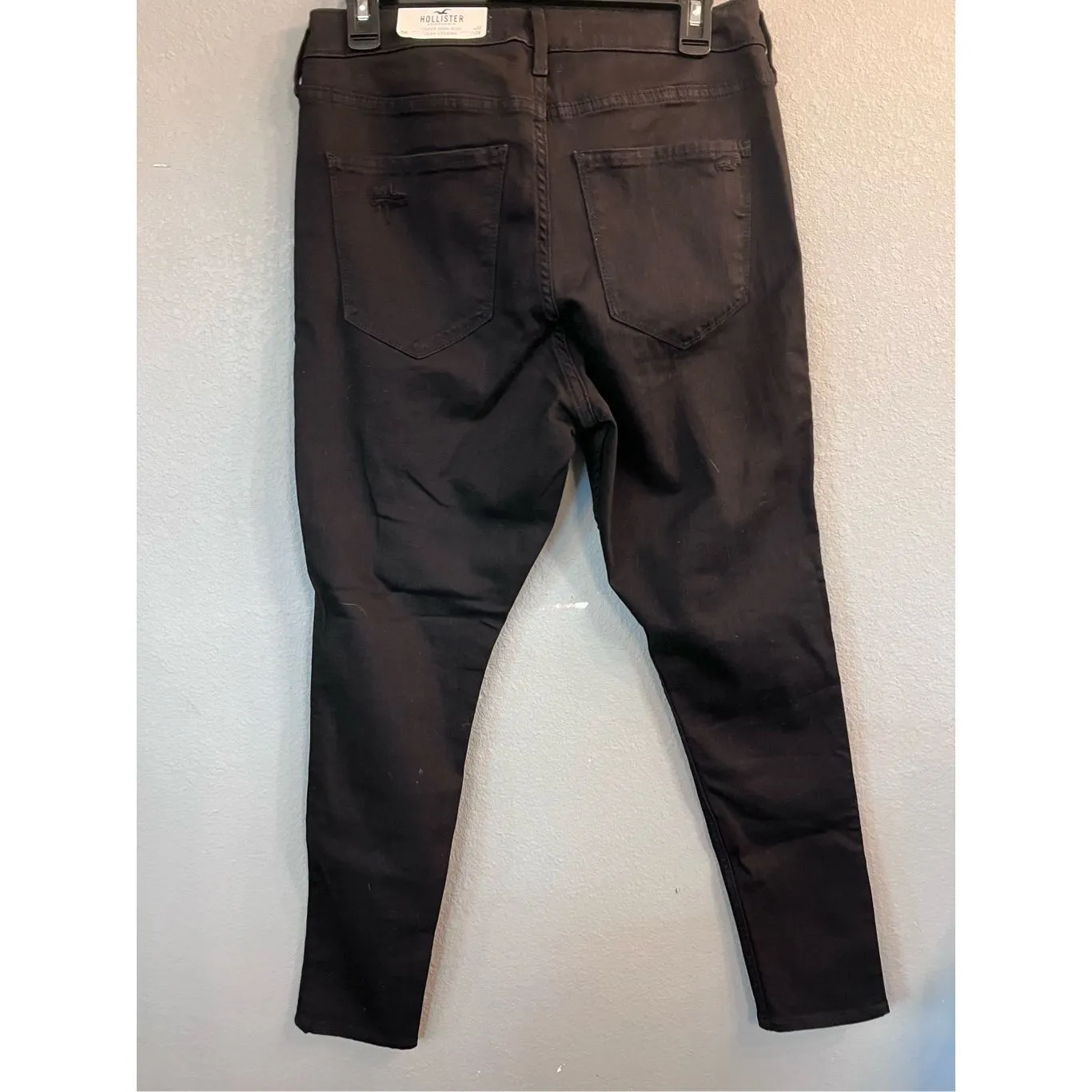 NWT Hollister‎ Black Curvy High Rise Jean Jeggings 32 X 28  Distressed - Image 3