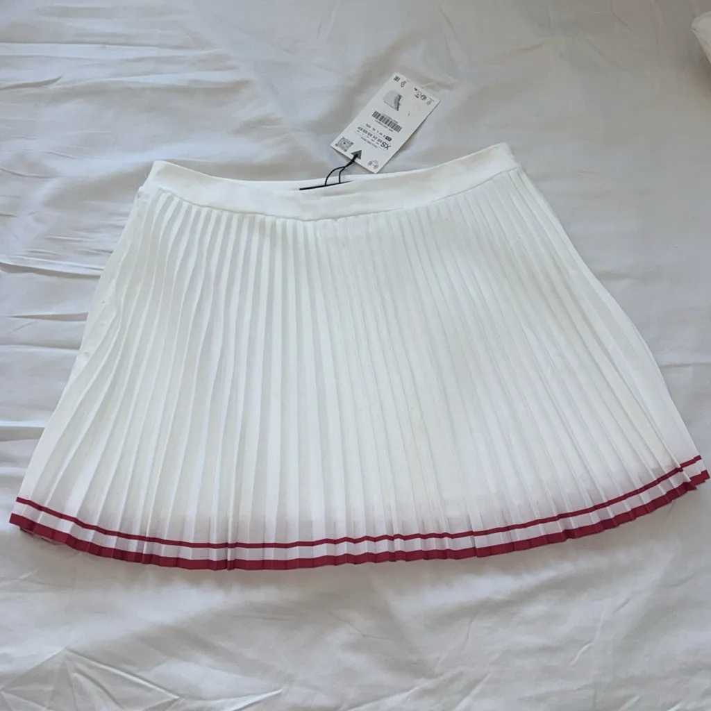 Pleated Zara skirt - Image 2