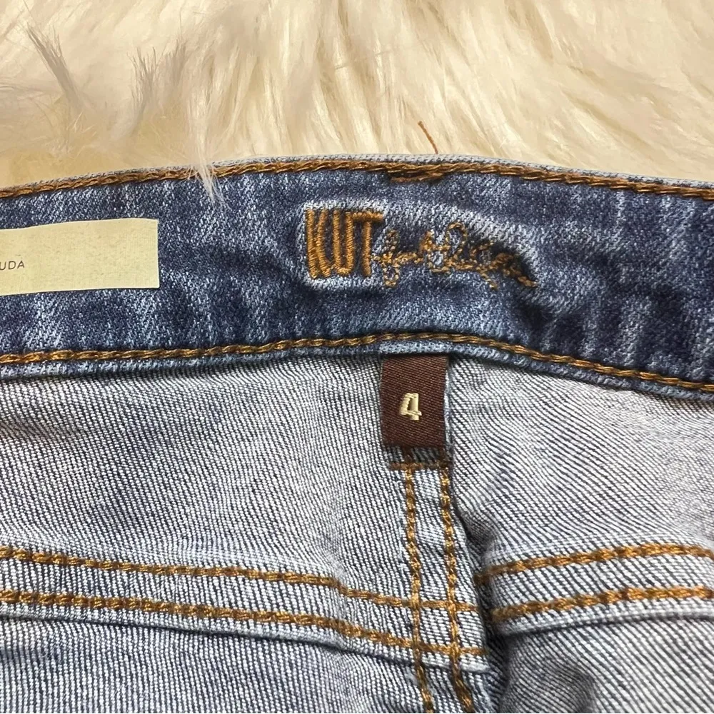 Kut From The Kloth Sophie Bermuda. Size 4. - Image 5