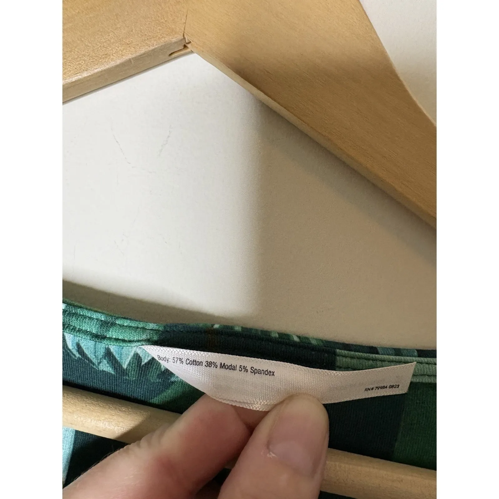 Soma Women Size M Sleep Dress Nightgown Ornaments Snowflakes Green Round Neck Size M - Image 7