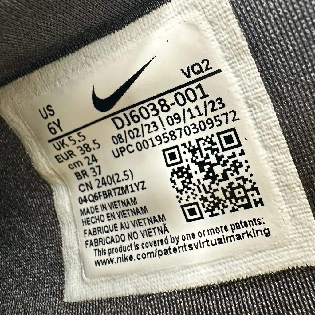 Nike All Black Flex Runner 2 Slip On Sneakers - Image 9