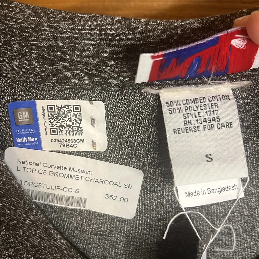 NWT National Corvette Museum Grommet Charcoal V - Image 5