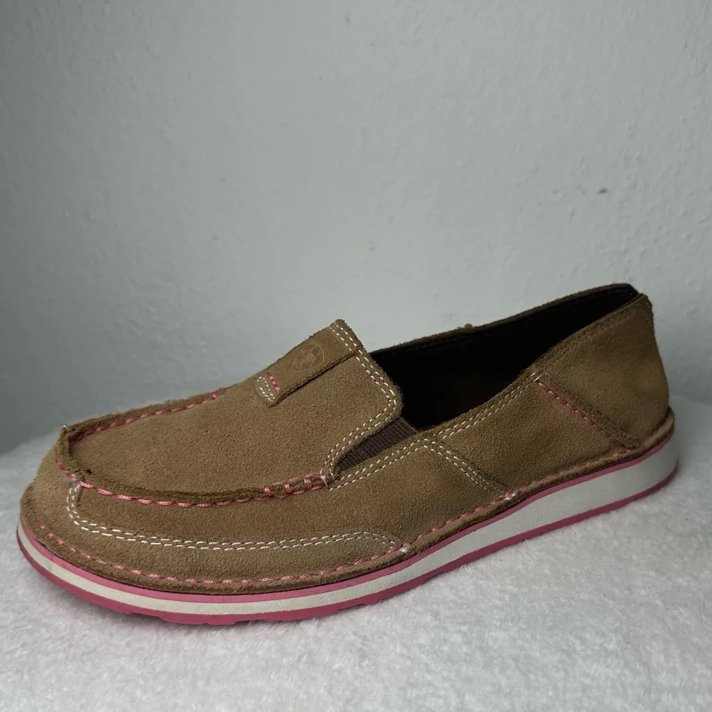 Ariat Women’s Cruiser Size 7.5 Tan Suede Pink Slip On Loafer Flat Casual - Image 2