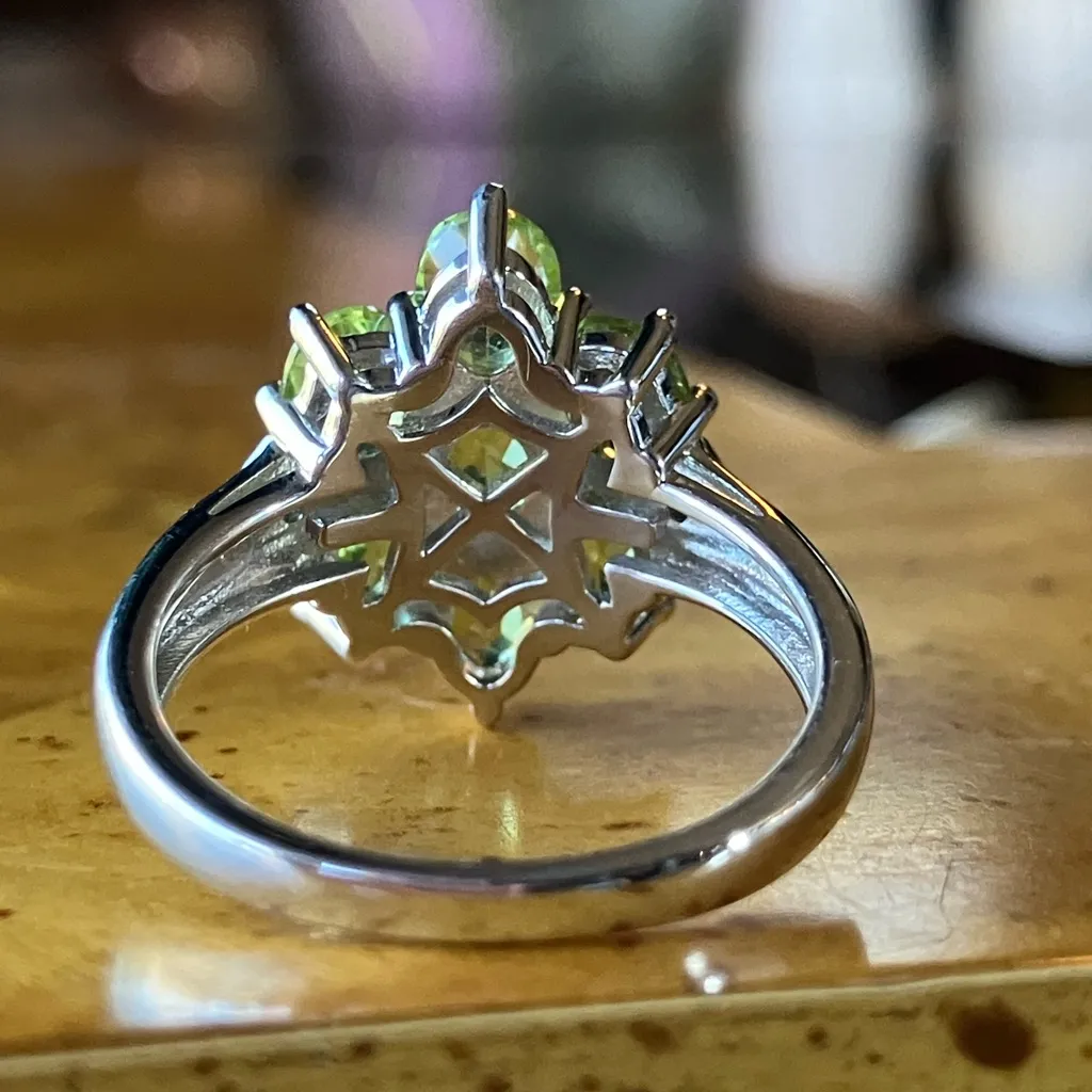 Natural Peridot Green Diamond Sterling Silver Ring Size 6 - Image 5