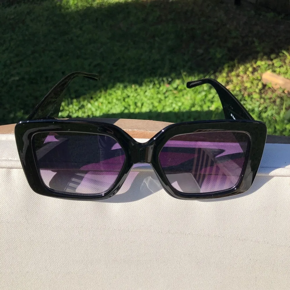 NEW Oversized Square Frame Gradient Sunglasses OT48444 Black - Image 11