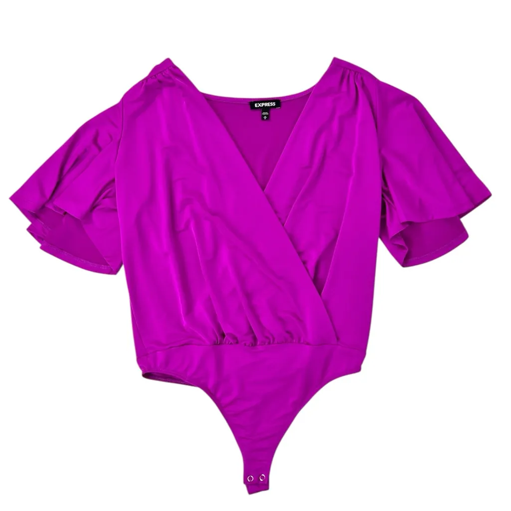 Express Body Contour Fuchsia Pink Short Sleeve V-Neck Bodysuit Thong Size Medium - Image 2
