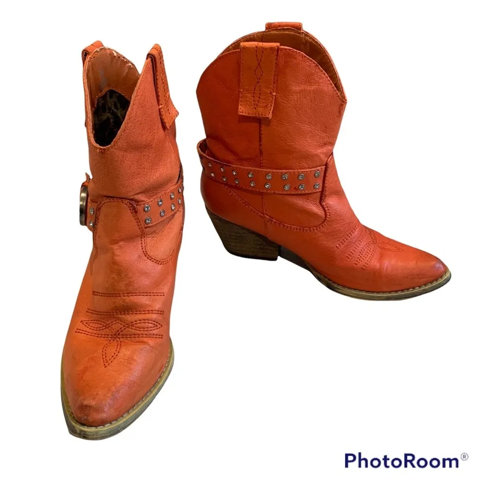 Very Volatile Orange Leather Boots, Sz 5.5 - Image 5