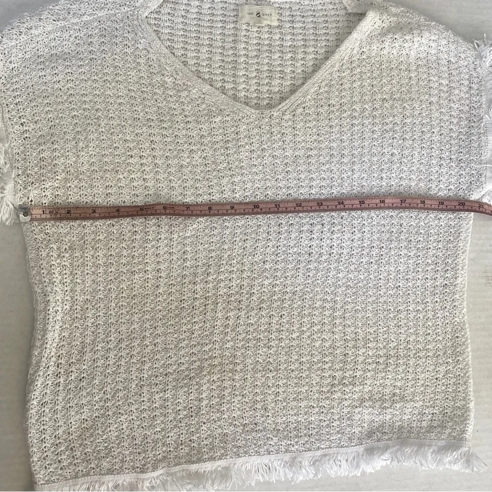 Lou & Grey open knit fringe hem sleeve short sleeve top Sz Small - Image 13