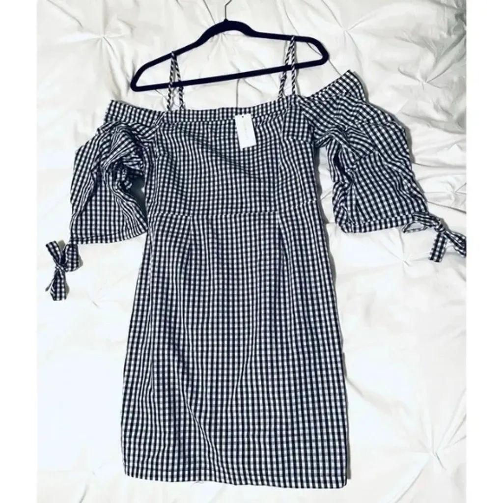 Sugar + Lips Gingham Cold Shoulder Dress - Image 3