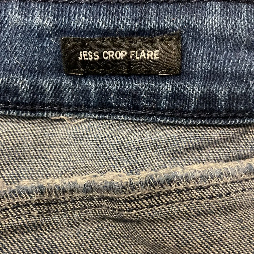 Kenneth Cole Women's Distress Jess Crop Flare Jeans Size‎ US 10 Blue Medium Wash - Image 11