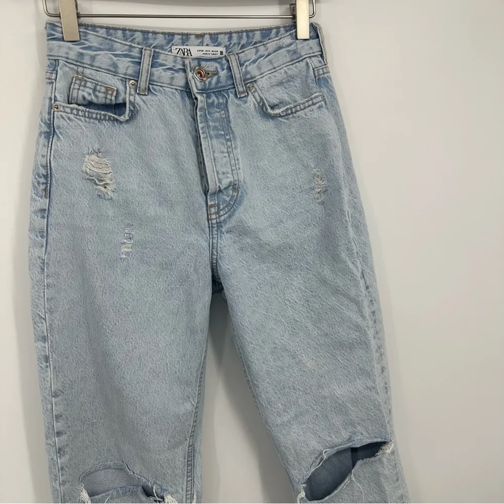 Zara Distressed Button Fly Mom Jeans Size 2 High Waisted - Image 2
