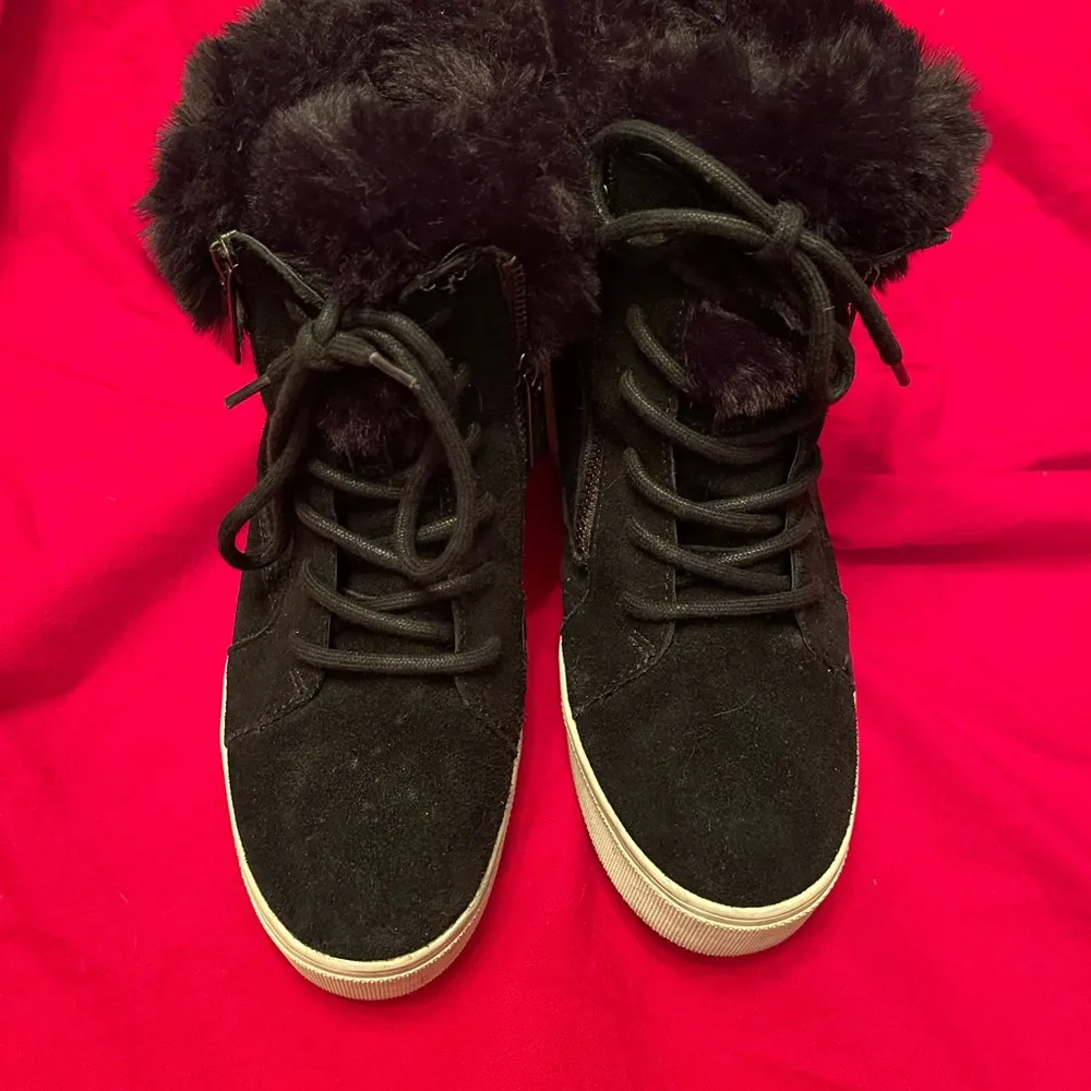 J/Slides Sarah Faux Fur Suede Sneaker Wedge Booties, Size 7.5M - Image 3