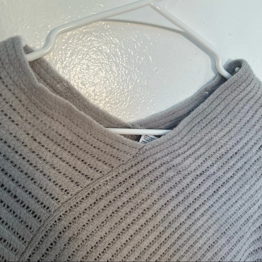 Time and Tru Fringe Poncho Sweater Gray Pullover Ribbed - Image 9