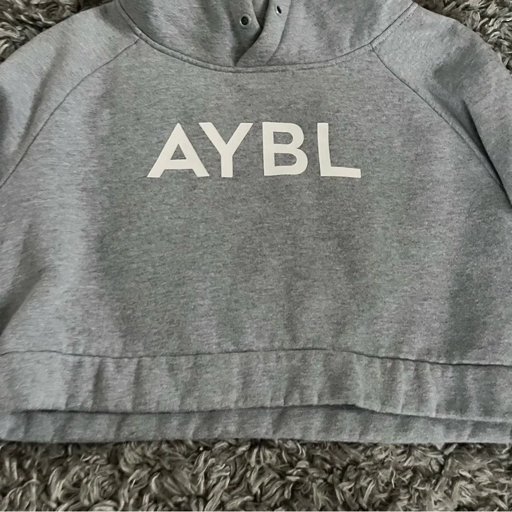 Aybl cropped hoodie size medium - Image 2