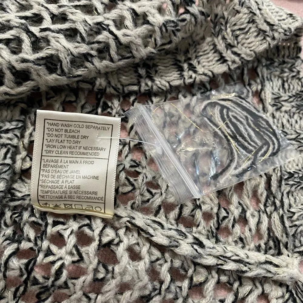 Jack by BB Dakota Black and Gray Crew Neck Sweater - Image 6