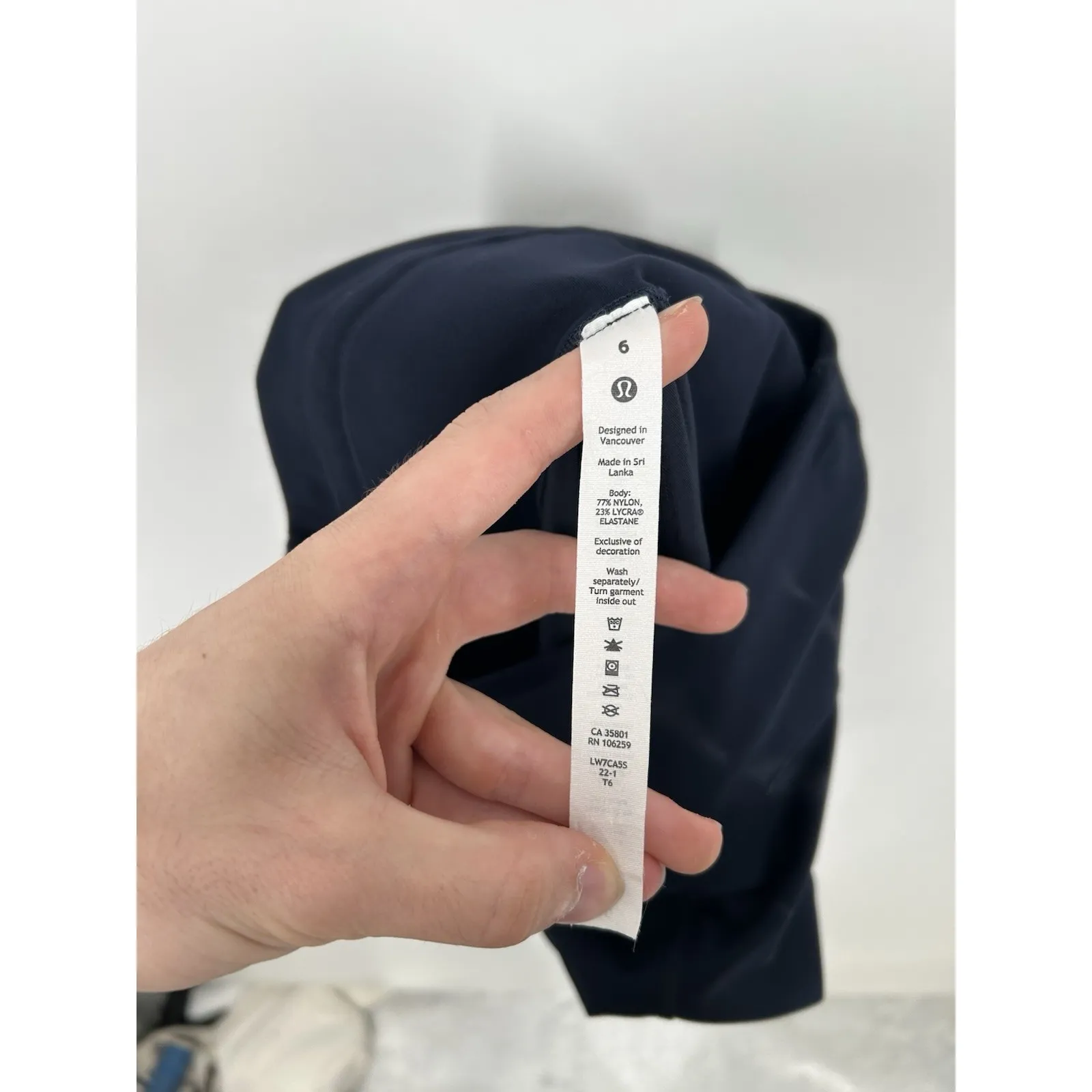 Lululemon Wunder Train High-Rise‎ Short 8" Sun Bleached Wash True Navy Size 6 - Image 3