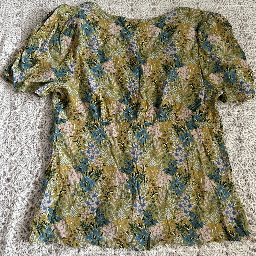Les Serein Stitch Fix Floral Top - Image 7